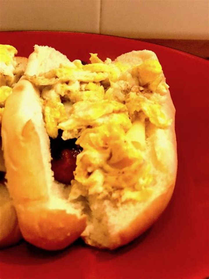 Can you give a dog scrambled eggs?