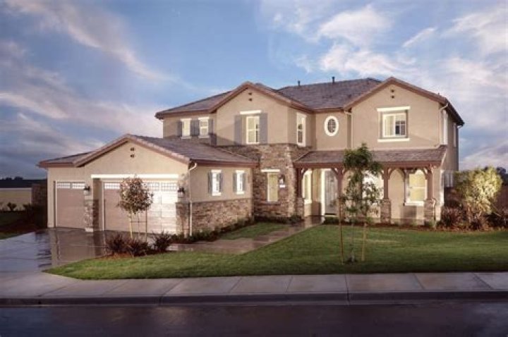 Can you leave stucco unpainted?