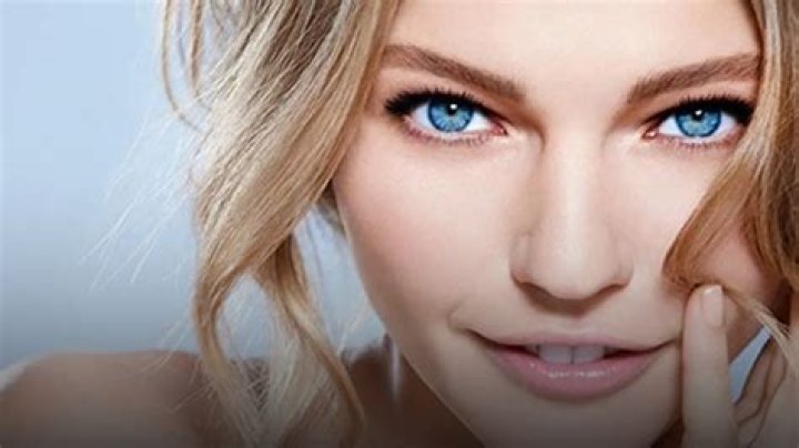 Do guys prefer brown or blue eyes?