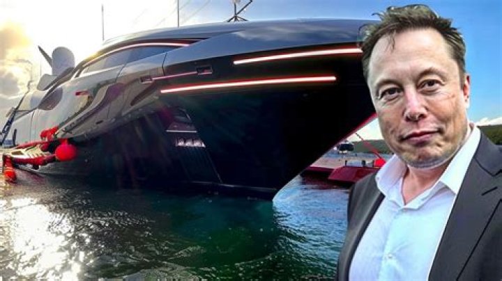 Does Oprah have a yacht?
