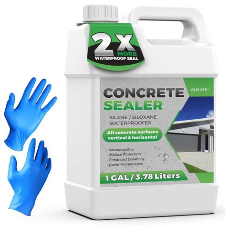 How far does a gallon of concrete sealer go?