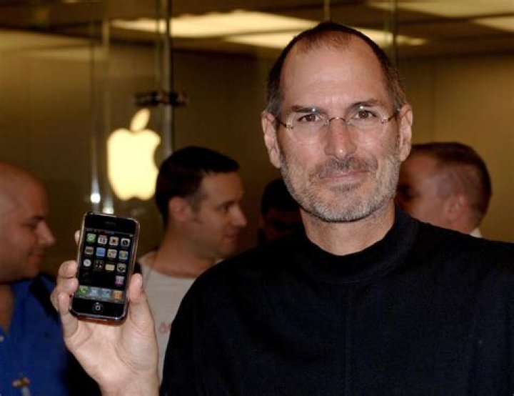 How much of Apple Does Steve Jobs own?