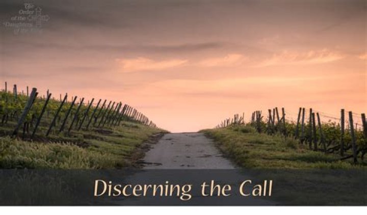 What are the ways for discerning God's call into the ministry?