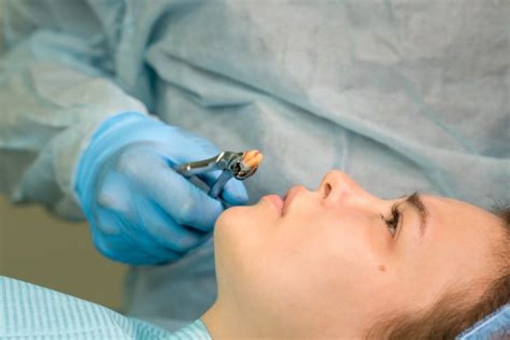 What can I eat 7 days after tooth extraction?