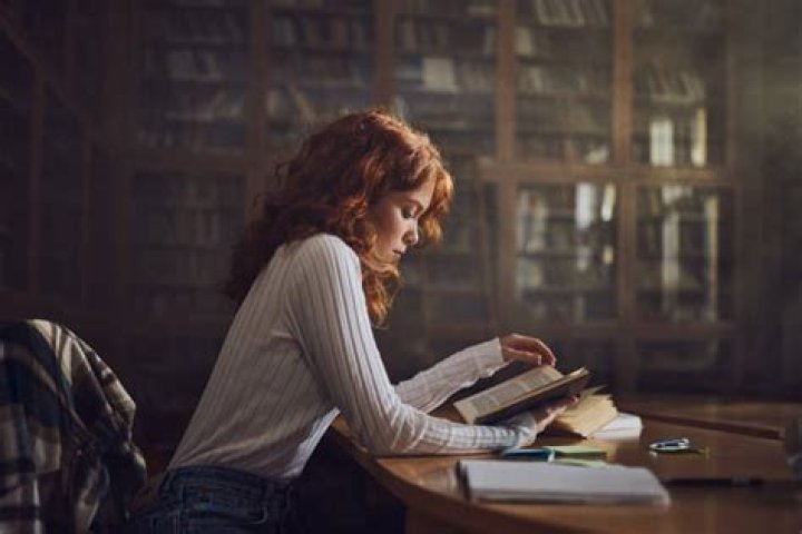 What is considered a fast reader?
