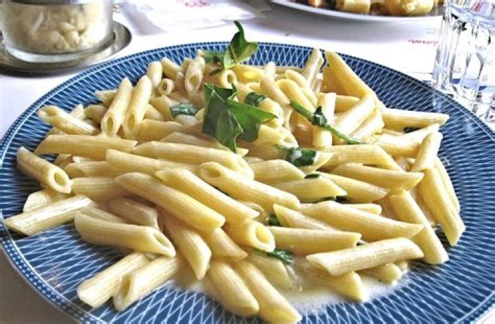 What is traditional Alfredo sauce made of?