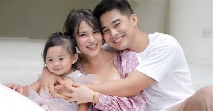 When did Elisse born?